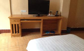 Longsheng Construction Hotel