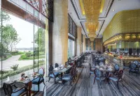 Wanda Reign Wuhan - breakfast