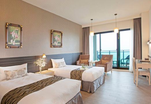 3. 렌이 레이크 호..