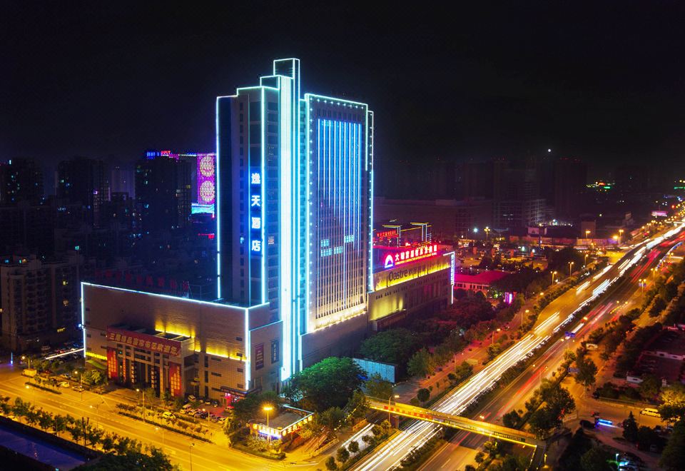 Yitian Hotel - Housity