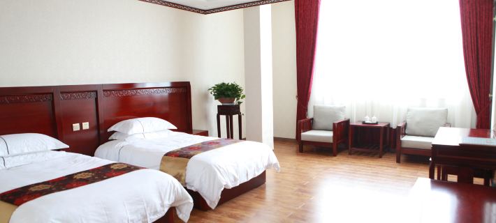 Fengqing Dihao Business Hotel Hotele w: Powiat Fengqing