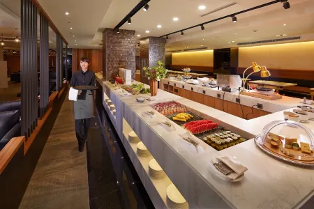 La Vida Hotel Отели рядом с достопримечательностью «Университет Восточного моря»