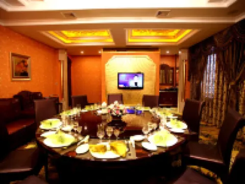 Dongtai Dashijie Hotel Hotels in Kuandian