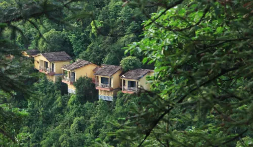 YASHAN TOURISM RESORT - Jiucheng Mountain Villa Hotel Hôtels à : Dayu