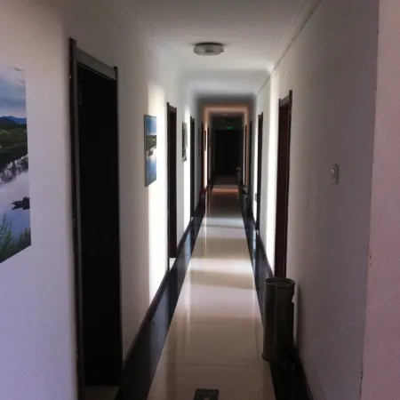 Zalut Qi Pingyun Pavilion Hotel