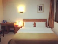 Mingyunju Youth Hostel(Huashan Yuquanyuan Branch)