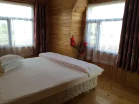Ergunaen and Alexander Travel Home B&B - วิวภูเขา
