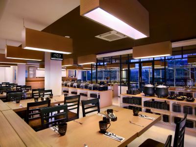 Hotel Neo Candi Simpang Lima - Semarang by Aston