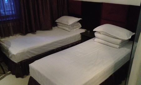 Qian Bai Du Clock Theme Hotel - Housity