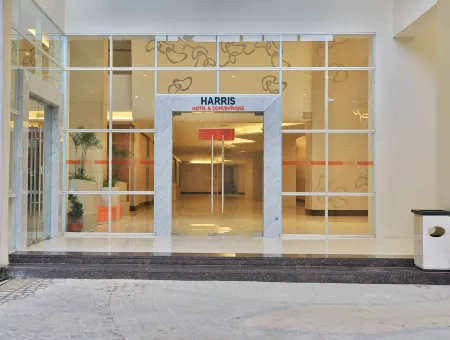 Harris Hotel & Conventions Ciumbuleuit - Bandung
