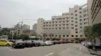 現代廣場大飯店（銀泰城處州府城店） - 停車場