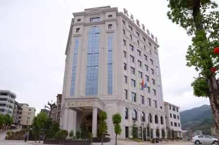Kaitianlong Business Hotel Отели в г. Датянь