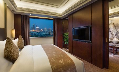Guangdong Hotel Shanghai - Housity