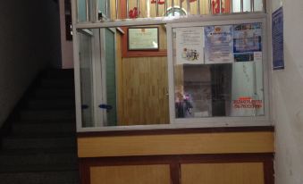 Longsheng Construction Hotel