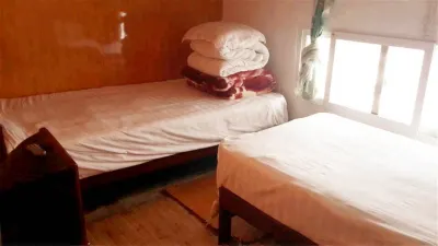 Jiuling Ganglv Hotel Các khách sạn ở Leidongping-Golden Top