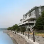 Diaoyutai villa in Jingpo Lake