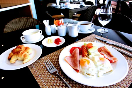 Roseate Chiang Mai Отели рядом с достопримечательностью «Ват Пратхат Дой Сутхеп»