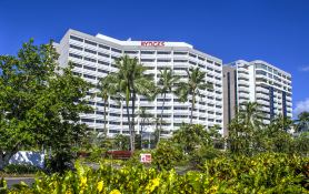 Rydges Esplanade Resort Cairns, an EVT hotel