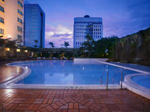 Menara Peninsula Hotel Jakarta