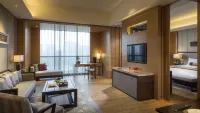 HUALUXE Yangjiang City Center by IHG