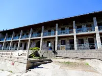 Mount Hua East Peak Hotel Отели в г. 
