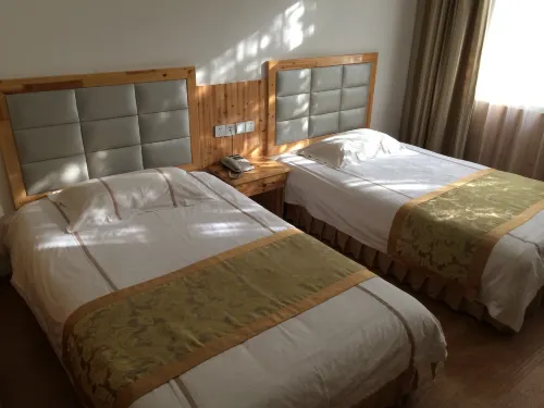 Dongzhi Xuri Hotel