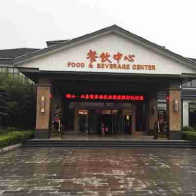 Zhisheng Hot Spring Hotel (Yi'nan Zhisheng Hot Spring Building 3) Hotel Exterior