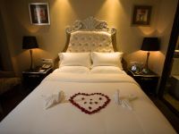 三亚派瑞酒店 - 高级欧式大床房