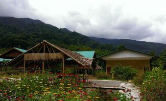 Kinabalu Poring Vacation Lodge - Hostel