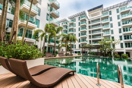 Fishermens Harbour Urban Resort