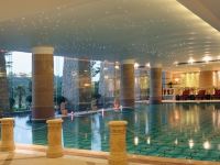 三正半山温泉酒店(东莞塘厦店) - 室内游泳池