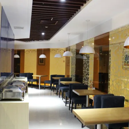 Tianyou Business Hotel (Hebi Qi Zhaoge Road)