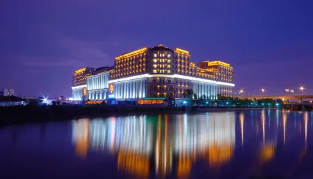 Kaiyuan Manju Select Hotel(Hongqiao Hub National Exhibition Center Store) Отели рядом с достопримечательностью «Dayuantong Temple»