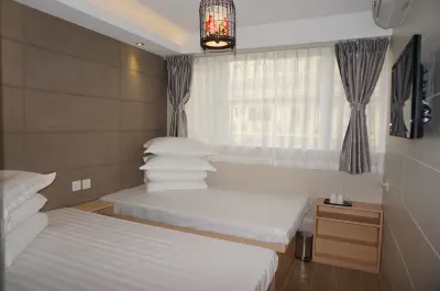 Happy Motel Hotels in 