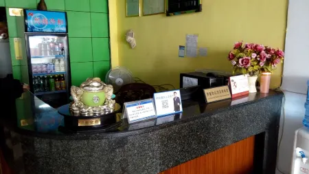 Yongzhou Weizhou Hotel Отели рядом с достопримечательностью «Chaoyangyan»