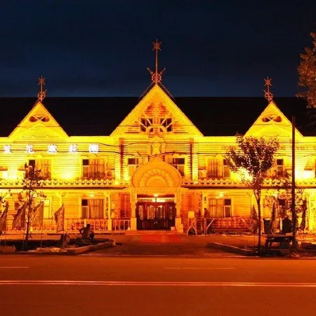 Yenisai Manor