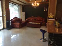 룽리 첸롱궁 비즈니스 호텔