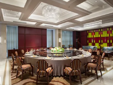 Xinghewan International Hotel Отели рядом с достопримечательностью «Xixin Temple»