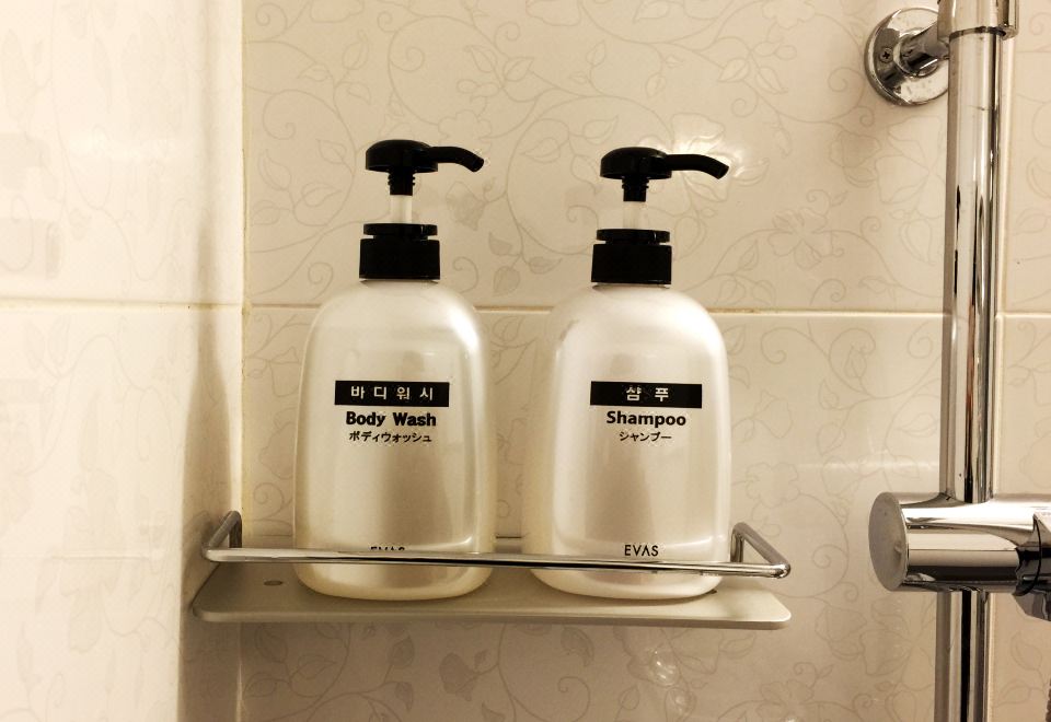 3. 피터캣호텔 홍대..