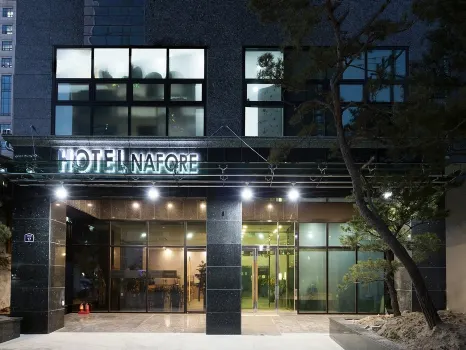 Hotel Nafore Hotels near Jongno-3ga Station