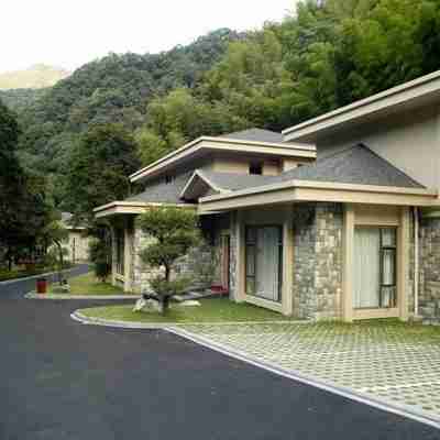 Nanyi Hot Spring Villa Hotel Exterior