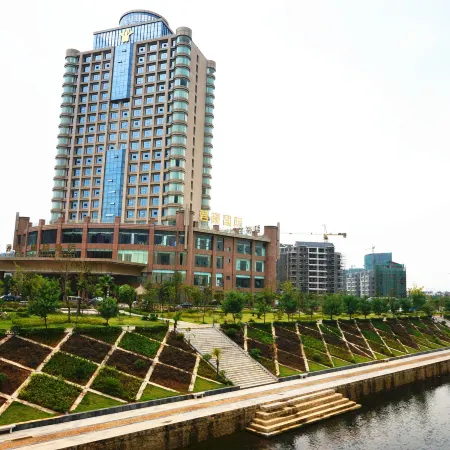 Lianjiang International Hotel