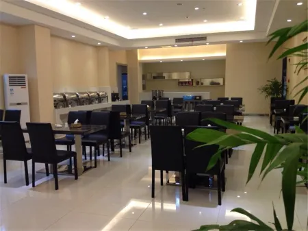 Chaohu Pinshang Holiday Hotel Отели рядом с достопримечательностью «Ziwei Cave»