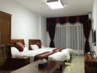 绿洲新圆酒店公寓(珠海诚丰水晶座店) - 豪华中式双大床房