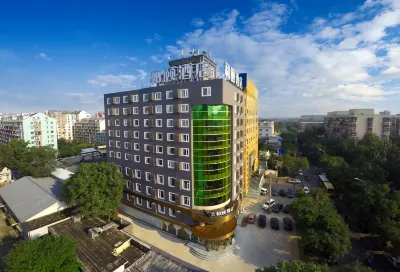 Yitel (Beijing Tiantan) Hotels in Yongdingmen and South Railway Station Area