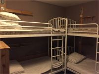 798国际青年旅舍(青岛海景店) - 男生四人间(床位房)(公卫)
