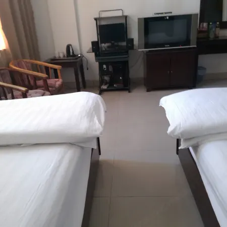 Xinping Jinshuangyuan Hotel