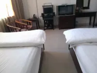 Xinping Jinshuangyuan Hotel Hotels near Yangwu Passenger Transport Terminal