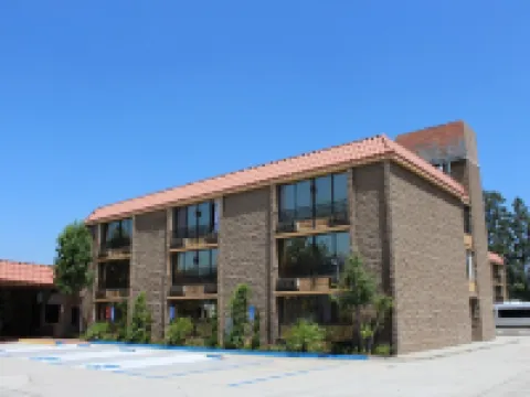 Alhambra Hotel アルハンブラのホテル