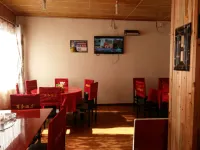 Shiqu Jingchen Business Hotel Hotel di Sêrxü County
